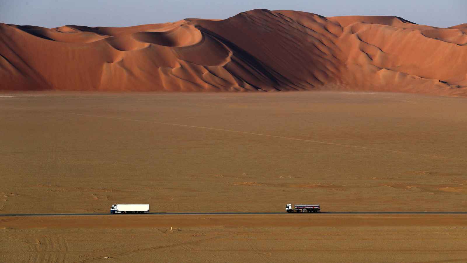 إصلاحات سعودية تعيد توجيه تدفقات الشحن عبر الممرات البرية 