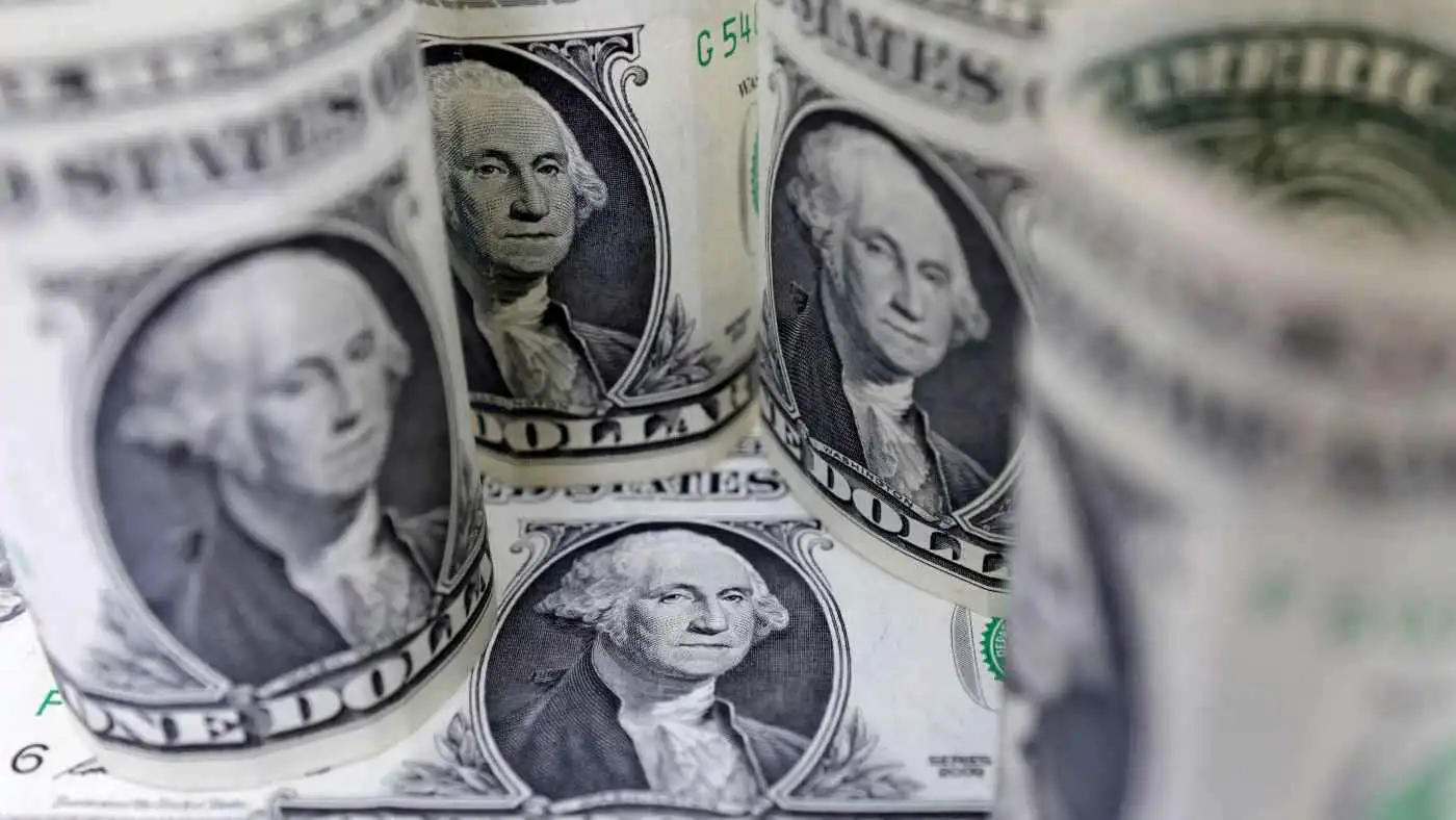 هل الدولار فعلاً الخيار الأول للشراء في ظل حرب إيران؟