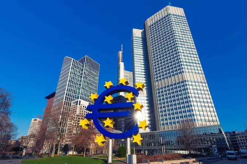 أوروبا تفتح تحقيقا لبيع منتجات غير قانونية عبر منصة صينية