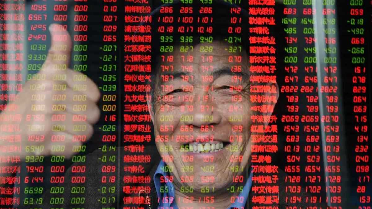 الصين تُنهي العام بنبرة أقل كآبة.. ماذا حدث في امتحان الصناعة؟ 