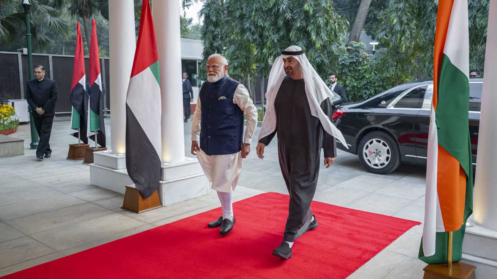 الإمارات والهند تتفقان على التعاون التجاري والدفاعي وتبرمان صفقة غاز 