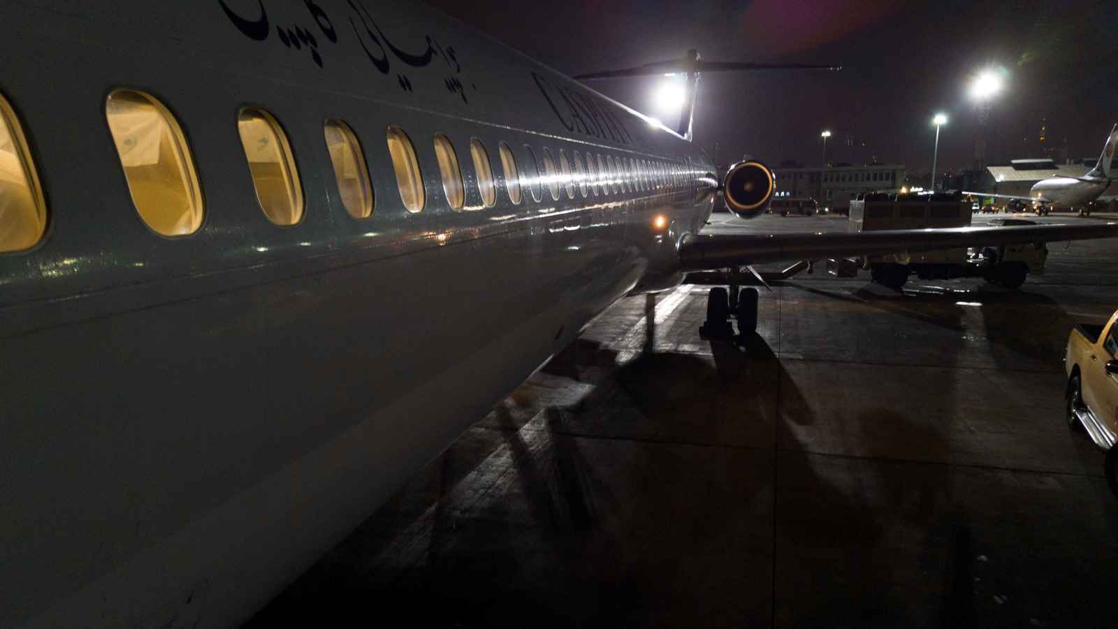 إيران تعيد فتح مجالها الجوي بعد إغلاق لساعات.. وطائرات تغير مسارها 