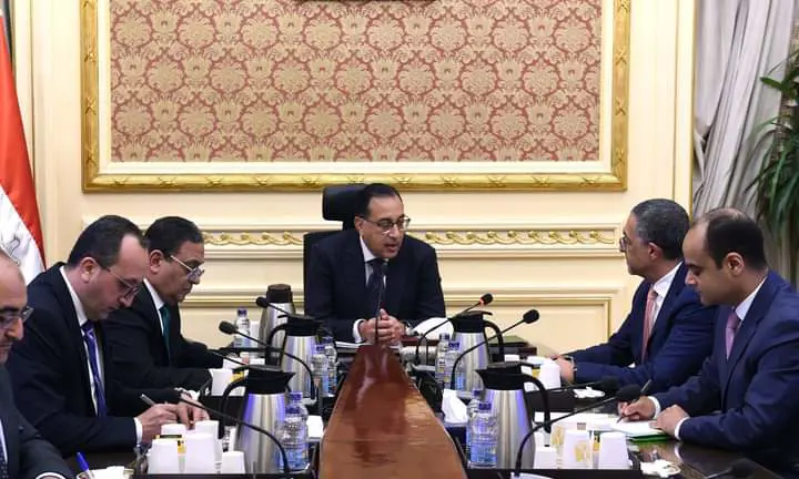 حكومة مصر: الاستثمار وحل مشكلاته على رأس أولوياتنا 

