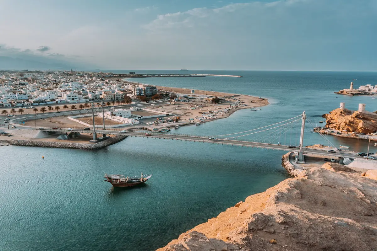 عُمان توحد أنظمة التقاعد والتأمين الاجتماعي