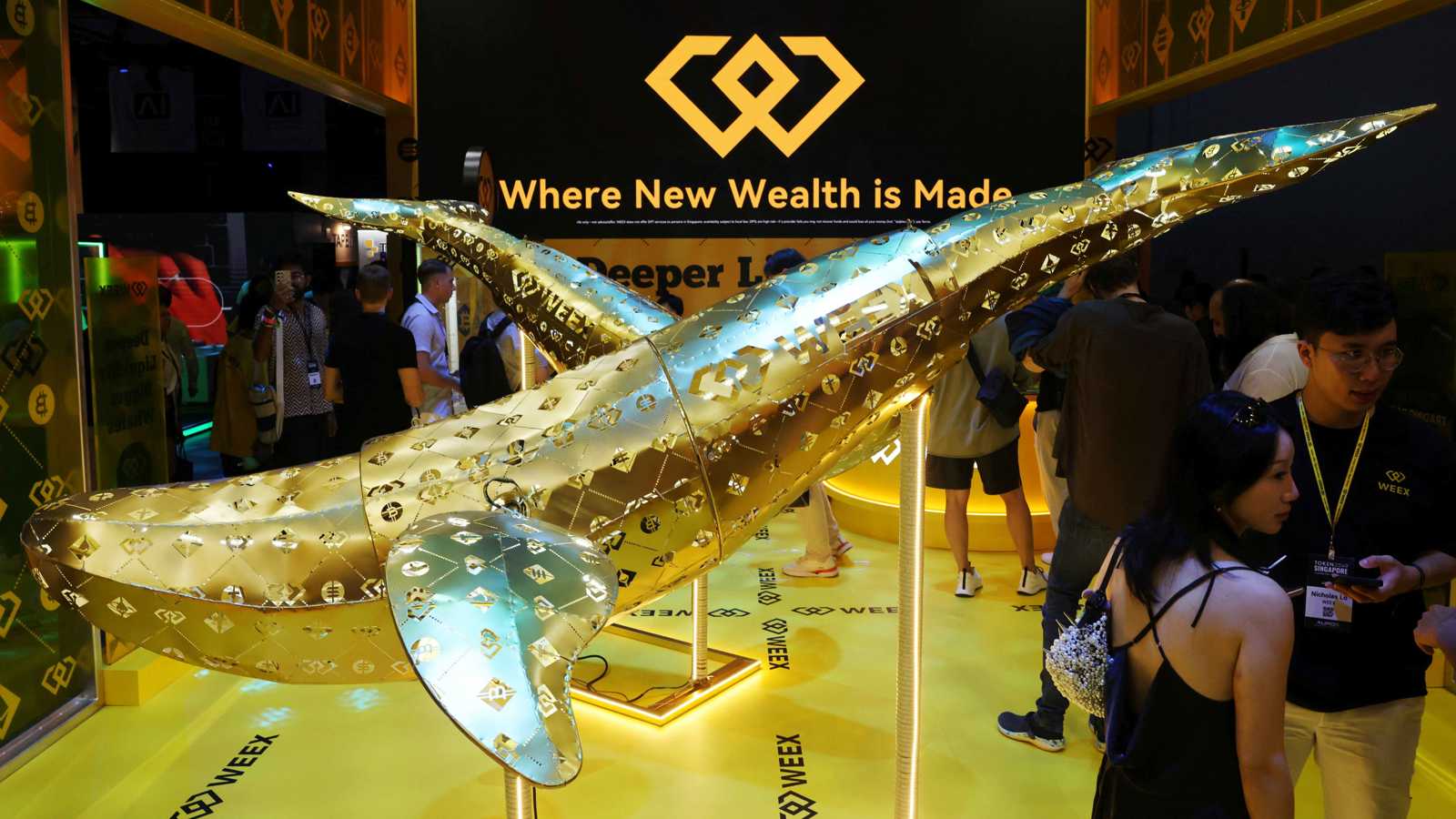 اشتراها بـ7 دولارات.. هل يهدد تحرك الحوت النائم مستقبل «بيتكوين»؟ 