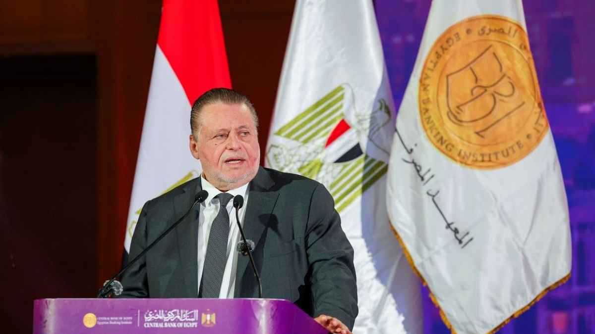 تمديد تكليف حسن عبد الله قائماً بأعمال محافظ البنك المركزي المصري 