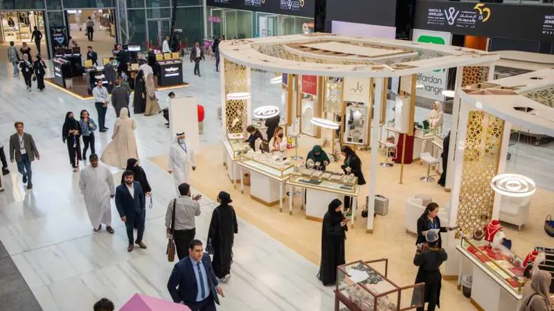 الإمارات: مشاركة عالمية في معرض مجوهرات أبوظبي
