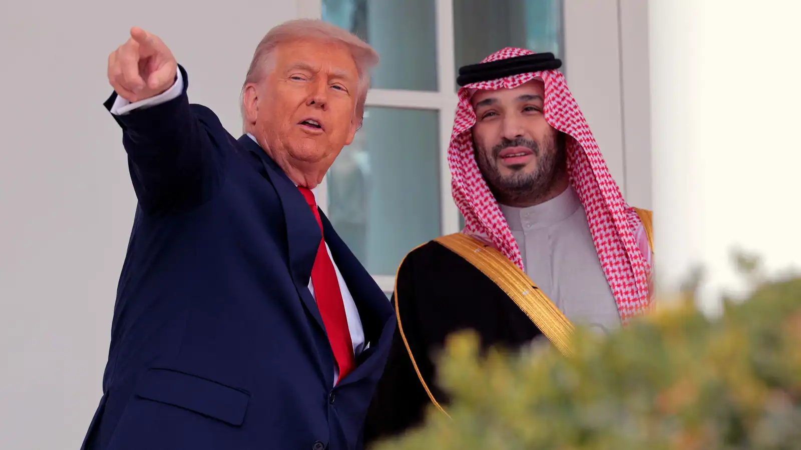 الرئيس الأميركي دونالد ترامب يستقبل ولي العهد السعودي الأمير محمد بن سلمان في البيت الأبيض، 18 نوفمبر 2025.