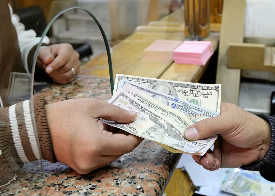 مصر.. توقعات بإرجاء خفض الجنيه لهذا الوقت