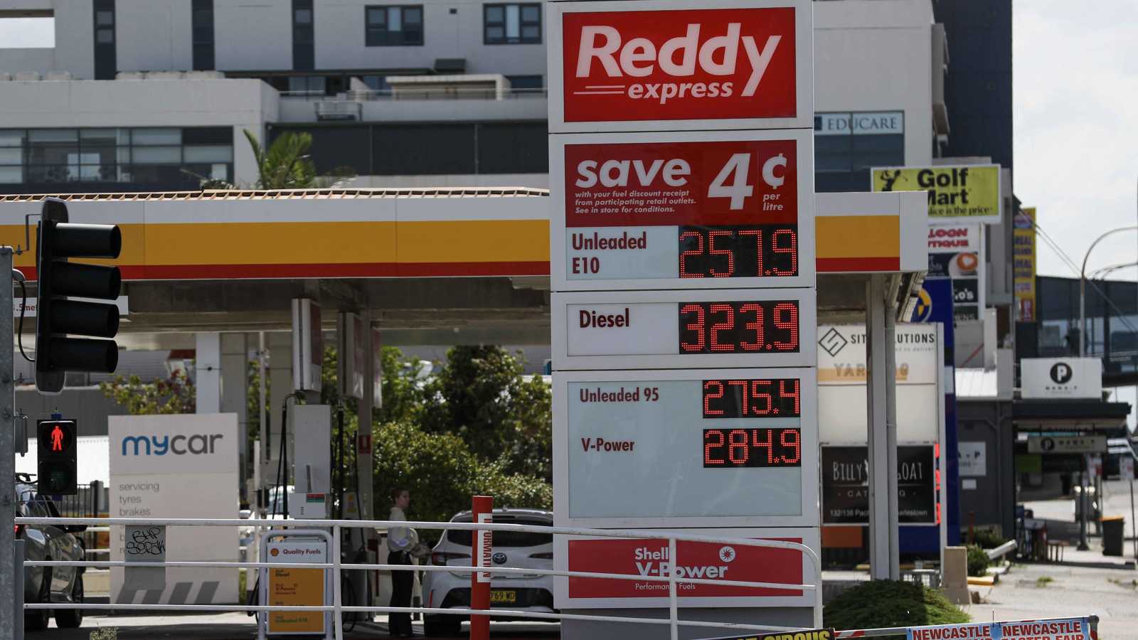 رغم أزمة الوقود.. أستراليا تحث المواطنين على السفر في عيد القيامة 