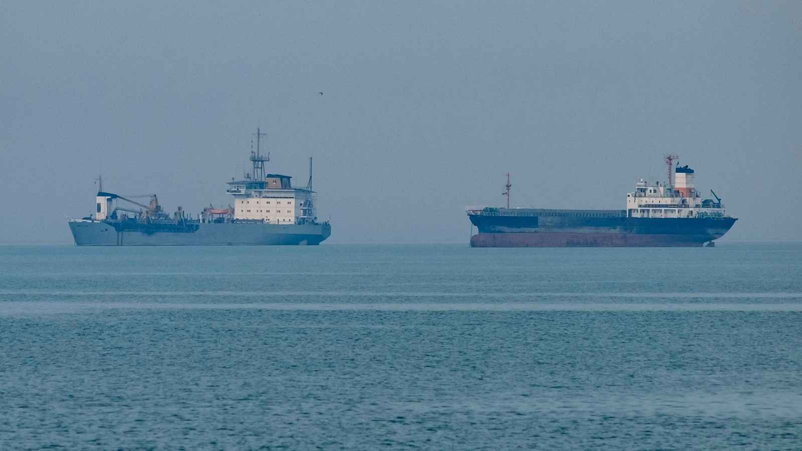 النفط يهبط 3% مع تصريحات ترامب عن إيران وهدوء مخاوف اضطراب الإمدادات 