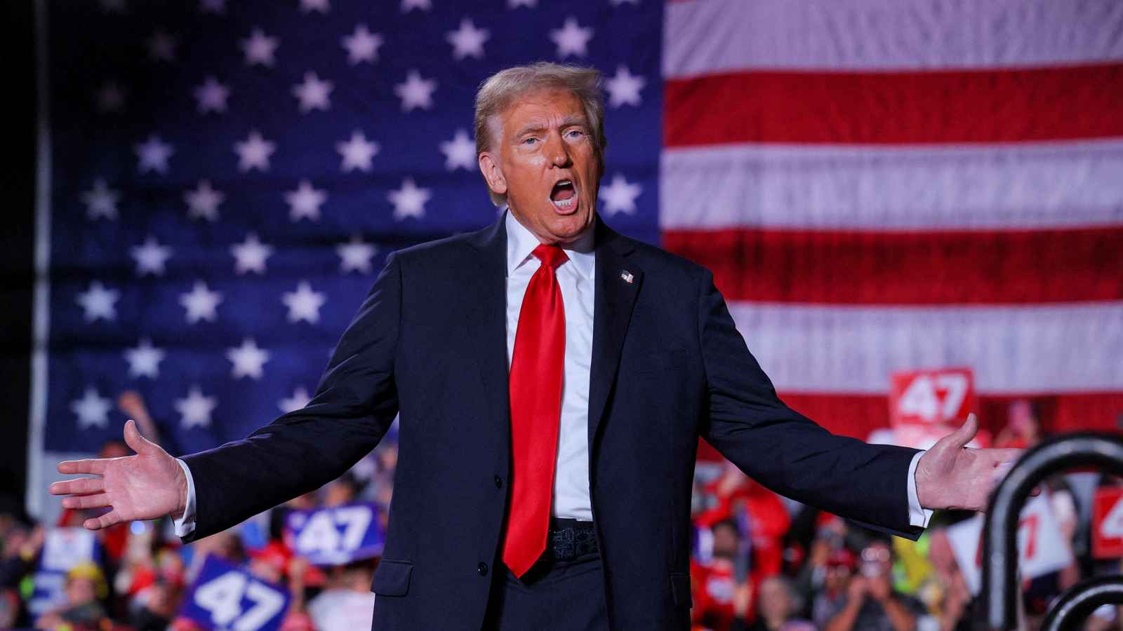 ترامب يهاجم «الفيدرالي»: قام بعمل «فظيع» | إرم بزنس