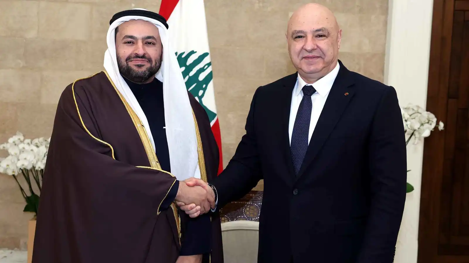 قطر تدعم لبنان.. حزمة مساعدات تشمل الكهرباء وعودة اللاجئين السوريين
