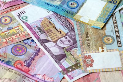 "المركزي العماني": صافي الأصول الأجنبية يرتفع 1.8% إلى 6.8 مليار ريال