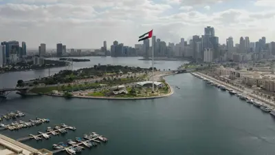 مشهد عام من إمارة الشارقة، الإمارات.
