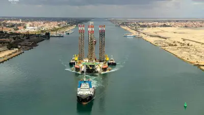 خلال عبور الحفار الليبيري (ADMARINE260) قناة السويس، مصر، يوم 2 فبراير 2025.