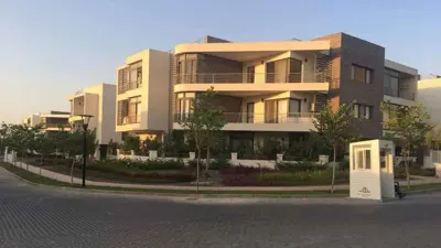لقطة من «كومباوند تاج سيتي» أحد مشاريع شركة «مدينة مصر للإسكان» في العاصمة المصرية القاهرة.