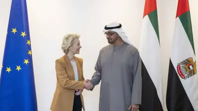 رئيس دولة الإمارات الشيخ محمد بن زايد مستقبلا رئيسة المفوضية الأوروبية أورسولا فون دير لاين في أبوظبي -7 سبتمبر 2023