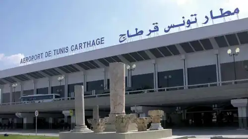 واجهة مبنى مطار تونس قرطاج الدولي