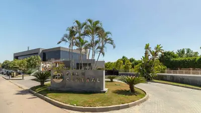 مشروع «بالم سنترال» التابع لشركة «بالم هيلز للتعمير» غرب العاصمة المصرية القاهرة.