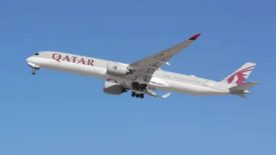 خلال إقلاع طائرة «إيرباص إيه 350» تابعة للخطوط الجوية القطرية من مطار حمد الدولي قرب العاصمة القطرية الدوحة يوم 11 يناير 2021.