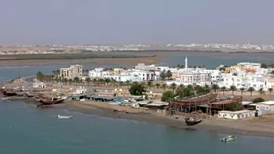 مشهد عام من مدينة صور الساحلية العمانية جنوبي العاصمة مسقط يوم 19 يونيو 2022.