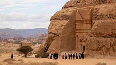 السعودية تستهدف استقبال 50 مليون سائح بحلول 2030