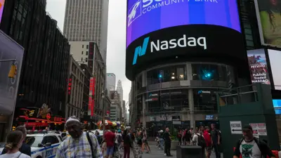 مبنى «ناسداك ماركت سايت» في منطقة تايمز سكوير بمدينة نيويورك، الولايات المتحدة، 1 أغسطس 2022.