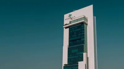 مقر شركة «مبادلة للاستثمار» في العاصمة الإماراتية أبوظبي.