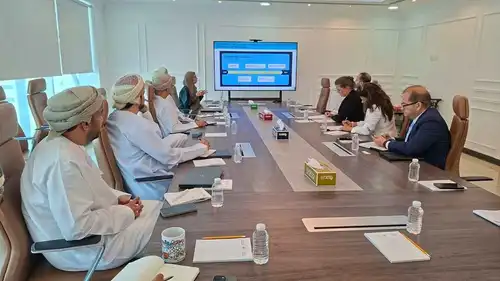 جانب من اجتماع وزارة الاقتصاد بسلطنة عُمان لمناقشة مشروع التصميم الوطني للاقتصاد الدائري مع وفد البنك الدولي في 4 أكتوبر 2026.
