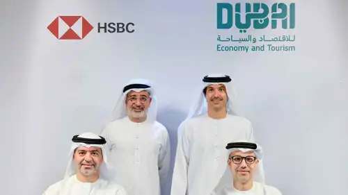 صورة تذكارية خلال توقيع  دائرة الاقتصاد والسياحة في دبي، اتفاقية مع بنك «HSBC» الشرق الأوسط، يوم 13 أبريل 2026. 