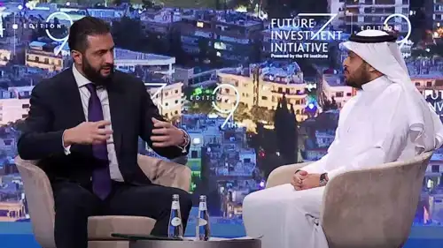 الرئيس السوري أحمد الشرع متحدثا خلال اسضافته في مؤتمر مبادرة مستقبل الاستثمار، الرياض - 29 أكتوبر 2025