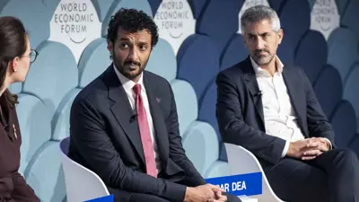 وزير الاقتصاد الإماراتي عبدالله بن طوق خلال مشاركته في فعاليات الاجتماع السنوي الـ55 للمنتدى الاقتصادي العالمي «دافوس 2025»