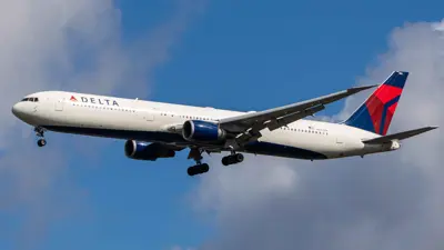 طائرة بوينغ 767 التابعة لشركة  «دلتا إيرلاينز» قبل الهبوط على مدرج مطار هيثرو بلندن  - 11 سبتمبر 2024
