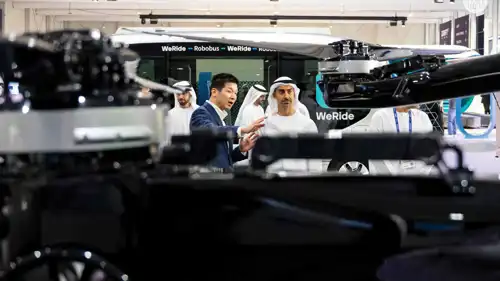 من انطلاق فعاليات النسخة الأولى من «أسبوع أبوظبي للأنظمة ذاتية الحركة»، يوم 10 نوفمبر 2025. 