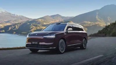 مركبة «سيريس» الفاخرة من طراز «SUV M9» الكهربائية