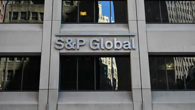 منظر خارجي لمبنى المقر الرئيس لشركة S&P غلوبال في 18 مارس 2025 في مدينة نيويورك
