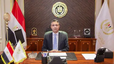 وزير التموين والتجارة الداخلية المصري شريف فاروق