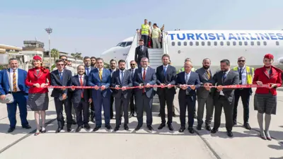 خلال الترحيب بأولى رحلات الخطوط الجوية التركية في مطار حلب السوري يوم 4 أغسطس 2025.
