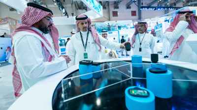 «موبايلي» السعودية توسع نطاقها الترددي بقيمة 757 مليون دولار