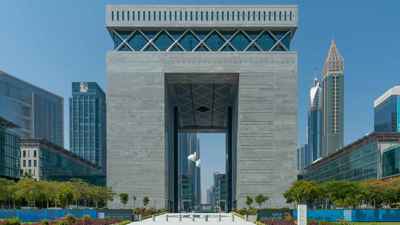 مصرفيون في دبي يطلقون شركة لإدارة ثروات «المليونيرات الأقل ثراءً»