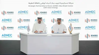 خلال توقيع الشراكة بين الرئيس التنفيذي لـ مياه وكهرباء الإمارات، عثمان آل علي، والرئيس التنفيذي لمجموعة أدنيك، حميد مطر الظاهري في أبوظبي، الإمارات يوم 25 أكتوبر 2024.