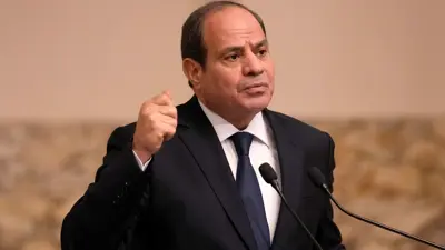 الرئيس المصري عبد الفتاح السيسي خلال مؤتمر صحفي مشترك مع الرئيس الفرنسي إيمانويل ماكرون في القاهرة، مصر، الأربعاء 25 أكتوبر 2023.