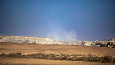 منجم للفوسفات قرب البحر الميت في الأردن، ويعد الفوسفات أحد الموارد الطبيعية الرئيسة في المملكة، 20 نوفمبر 2022.