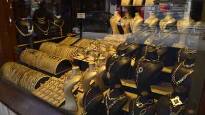 رغم ارتفاعه عالمياً.. انخفاض سعر الذهب في سوريا بدعم ارتفاع الليرة