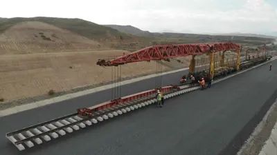 صورة لمشروع خط السكة الحديدية بين الشرق والغرب في زنجبلان بأذربيجان - 9 أكتوبر 2023.