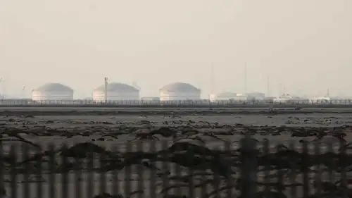مرافق إنتاج الغاز الطبيعي المسال التابعة لشركة «قطر للطاقة»، في مدينة رأس لفان الصناعية، قطر، 2 مارس 2026