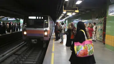 تحالف تقوده "أوراسكوم" يطور الخط الأول لمترو القاهرة بـ884 مليون دولار