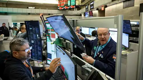 متداولون في بورصة نيويورك، في 3 مارس 2023