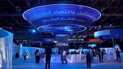 كيف يؤثر الذكاء الاصطناعي على الوظائف ويعيد تشكيل سوق العمل؟